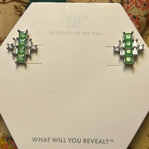 Bomb Party Jewelry “A Love That Lasts” Earrings Studs - Picture 3 of 3